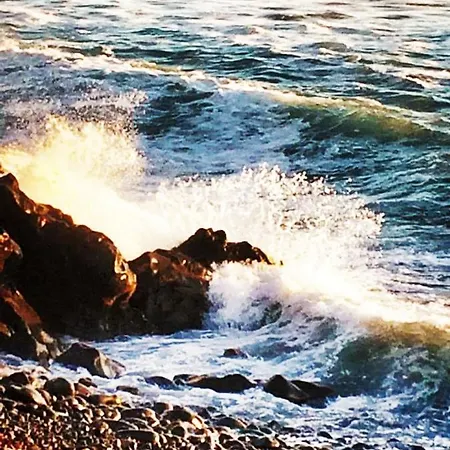 Cozy House In + Terrace Hébergement de vacances El Golfo