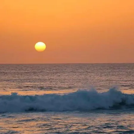 Cozy House In + Terrace Dom wakacyjny