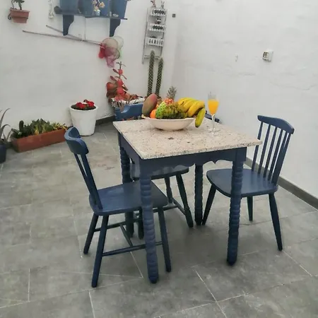 Dom wakacyjny Cozy House In + Terrace *