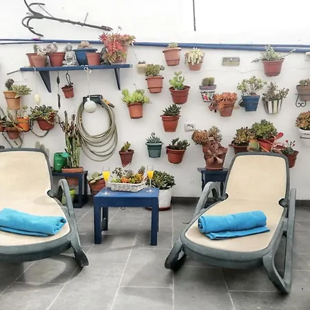 Cozy House In + Terrace El Golfo