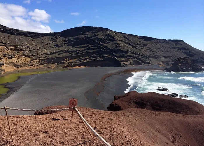 Cozy House In + Terrace