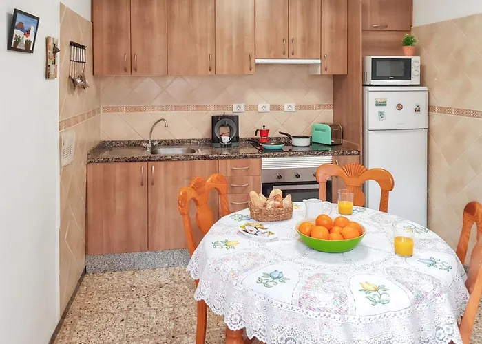 Cozy House In + Terrace Сasa de vacaciones *