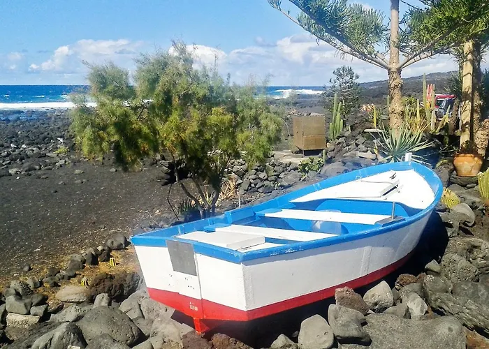 Cozy House In + Terrace