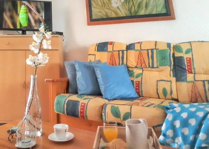 Cozy House In + Terrace *